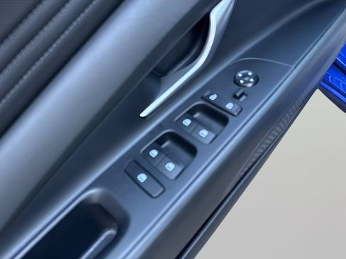 Used 2023 Hyundai Elantra Limited FWD image 19