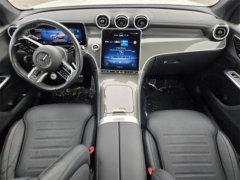 Used 2025 Mercedes-Benz GLC 43 AMG 4MATIC image 12