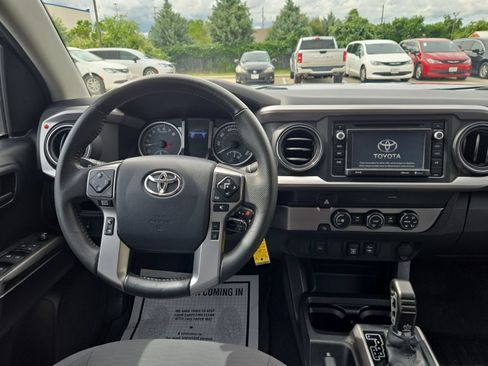 Used 2019 Toyota Tacoma SR5 RWD image 16