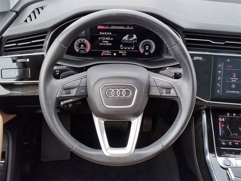 Used 2023 Audi Q7 3.0T Prestige image 29