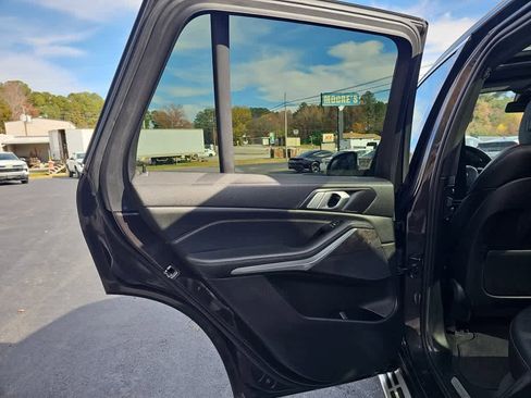 Used 2023 BMW X5 sDrive40i w/ Premium Package image 28