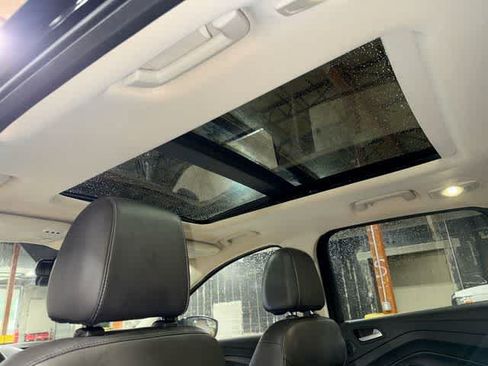 Used 2016 Ford Escape Titanium AWD/4WD image 25