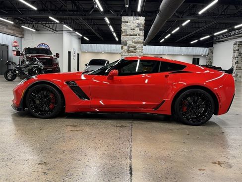 Used 2016 Chevrolet Corvette Z06 w/ Battery Protection Package RWD image 4