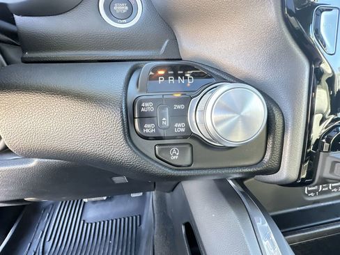 Used 2024 RAM 1500 Laramie image 16