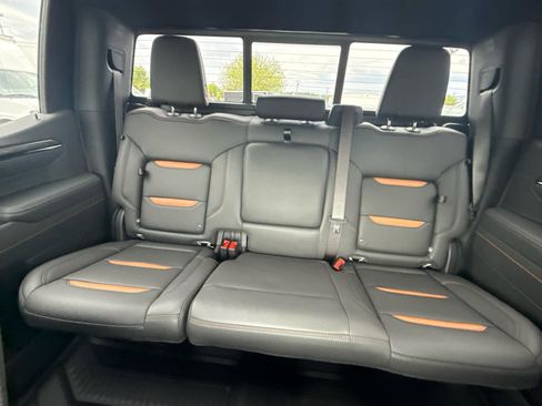 New 2026 GMC Sierra 1500 AT4 w/ AT4 Premium Package AWD/4WD image 43
