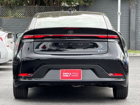 New 2026 Toyota Prius Limited image 8