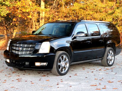 Used 2014 Cadillac Escalade ESV Premium image 27