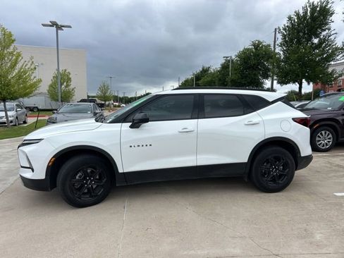 Used 2024 Chevrolet Blazer LT w/ Convenience Package FWD image 5