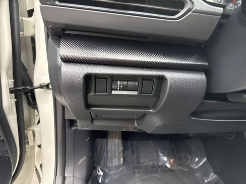 Certified 2024 Subaru Crosstrek 2.0i Premium AWD/4WD image 14