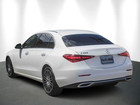 Used 2023 Mercedes-Benz C 300 Sedan image 4