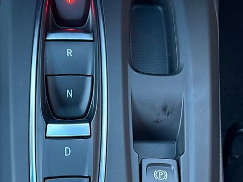 Used 2023 Chevrolet Bolt LT image 17