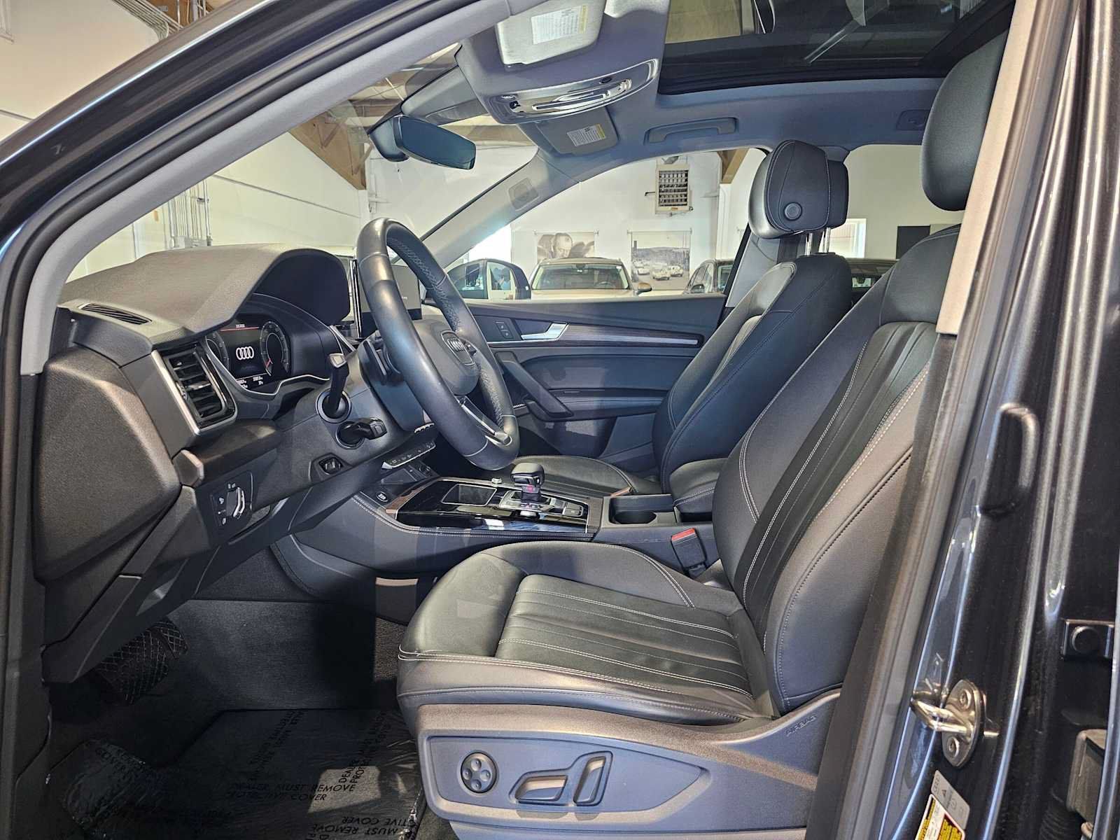 Used 2023 Audi Q5 2.0T Premium Plus w/ Premium Plus Package AWD/4WD image 23