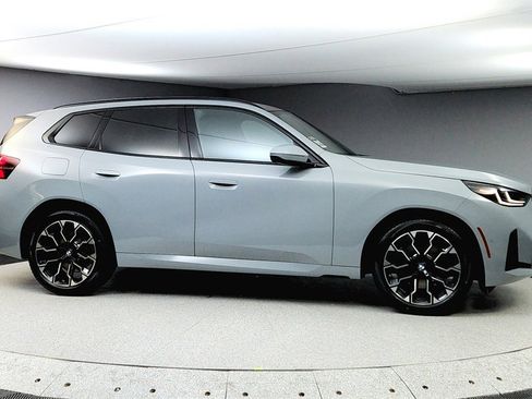 Used 2025 BMW X3 xDrive30i w/ Premium Package image 8