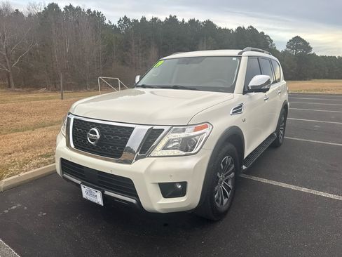 Used 2019 Nissan Armada SL w/ Premium Package image 10