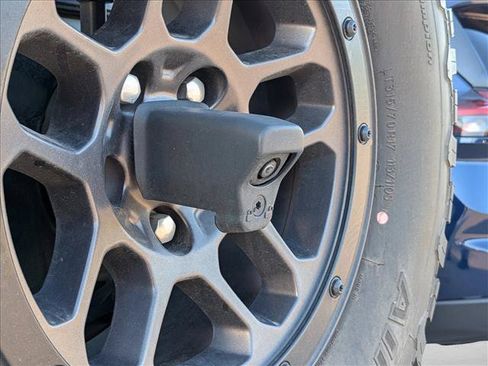 Used 2023 Jeep Wrangler Unlimited Rubicon w/ Xtreme 35 Tire Package AWD/4WD image 15