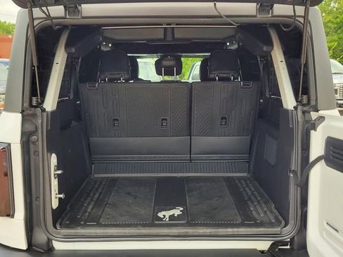 Used 2022 Ford Bronco Wildtrak image 9