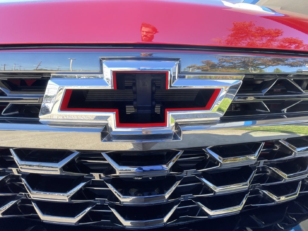 Used 2025 Chevrolet Silverado 1500 ZR2 w/ Technology Package AWD/4WD image 31