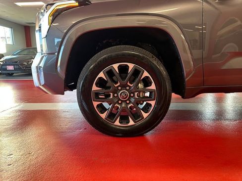 Certified 2023 Toyota Tundra Limited AWD/4WD image 26