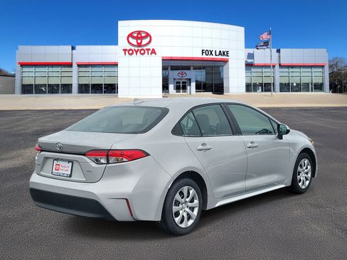 Used 2024 Toyota Corolla LE image 6