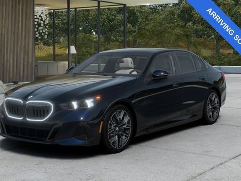 New 2027 BMW 550e xDrive AWD/4WD image 1