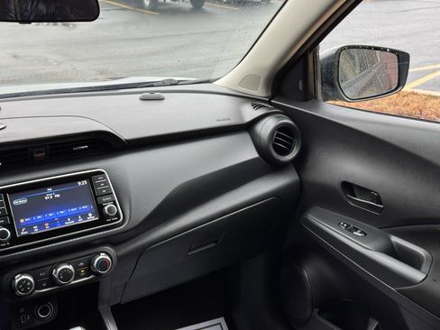 Used 2023 Nissan Kicks S image 16