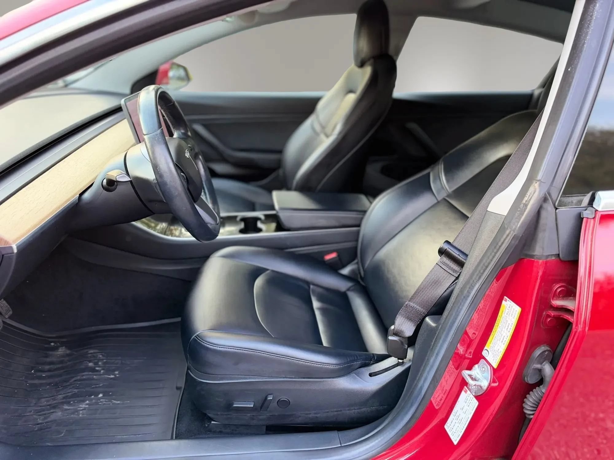 Used 2018 Tesla Model 3 Long Range RWD image 13