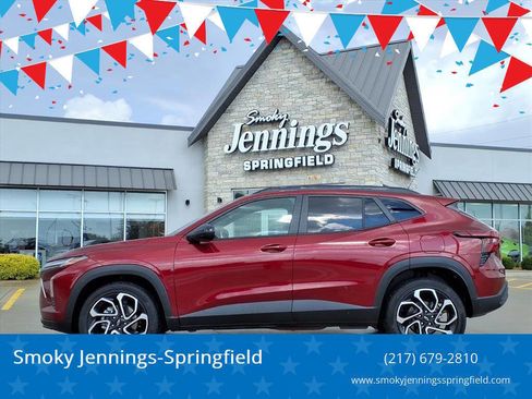 Used 2025 Chevrolet Trax RS image 1