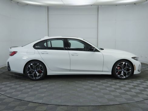 New 2026 BMW 330i 330i w/ M Sport Package image 4