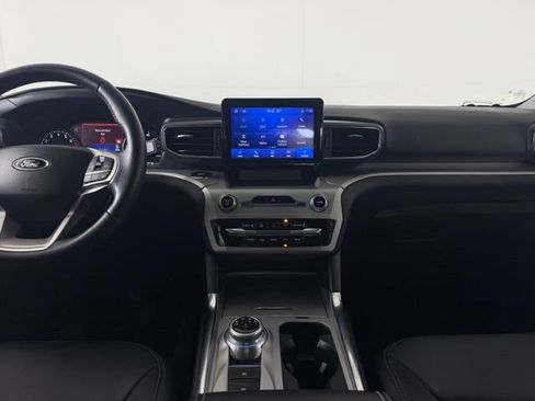 Used 2023 Ford Explorer XLT w/ Equipment Group 202A RWD image 33