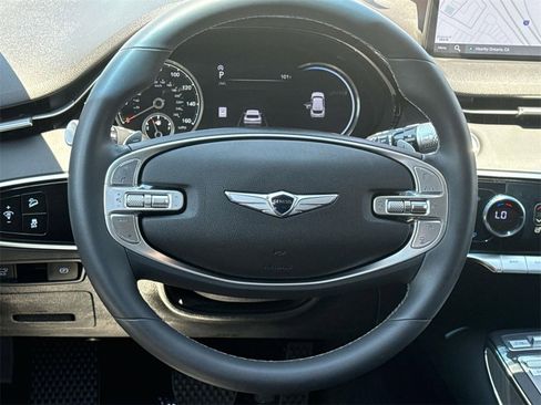 Used 2025 Genesis GV70 2.5T Select w/ Select Package image 9