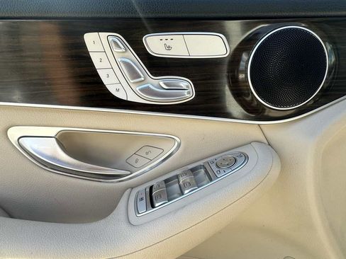 Used 2017 Mercedes-Benz GLC 300 image 21