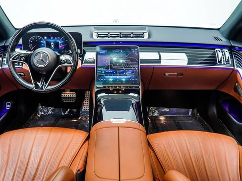 Used 2023 Mercedes-Benz S 500 4MATIC w/ AMG Line image 5