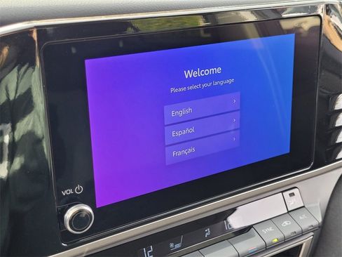 Used 2025 Toyota Camry LE image 18