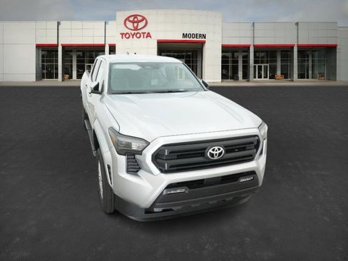 New 2025 Toyota Tacoma SR5 image 32