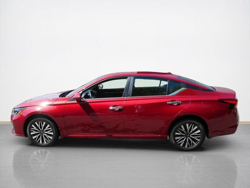 Certified 2023 Nissan Altima 2.5 SV AWD/4WD image 6