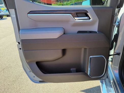 New 2026 GMC Sierra 1500 SLT w/ SLT Premium Plus Package image 26