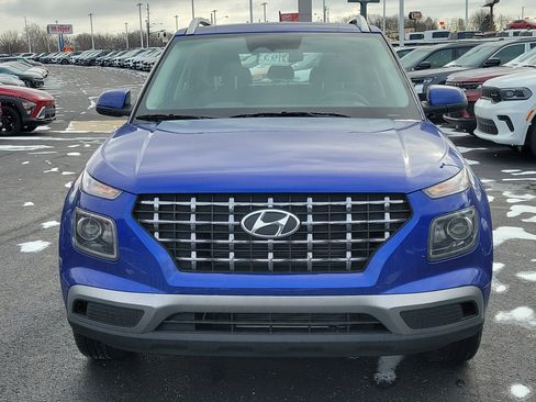 New 2026 Hyundai Venue SEL image 2