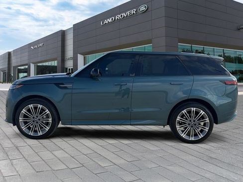Used 2025 Land Rover Range Rover Sport Dynamic SE AWD/4WD image 2