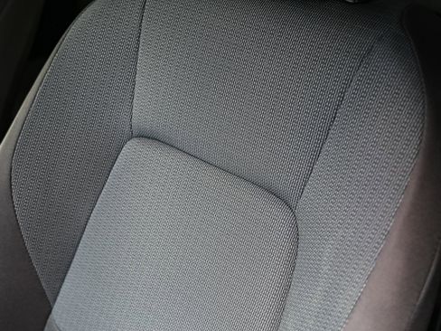 Used 2025 Toyota Prius LE FWD image 27