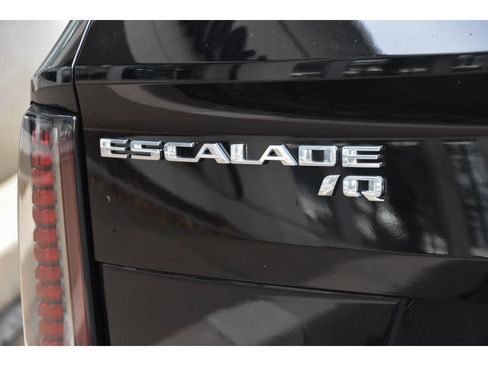 New 2025 Cadillac Escalade IQ Luxury 1 w/ Smart Trailering package AWD/4WD image 30