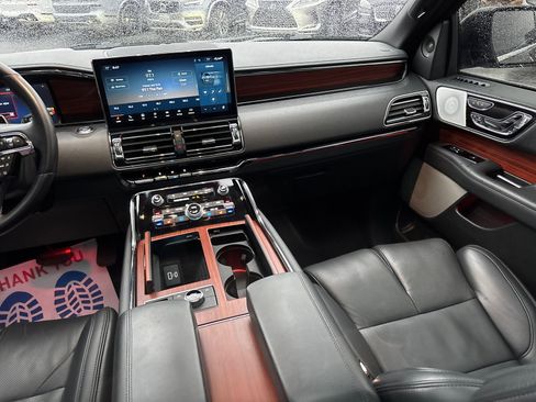 Certified 2024 Lincoln Navigator Reserve image 31