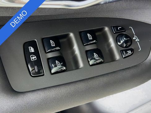 Used 2026 Volvo XC90 T8 Ultra w/ Protection Package AWD/4WD image 18