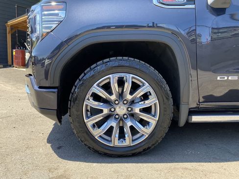 Used 2023 GMC Sierra 1500 Denali w/ Denali Reserve Package AWD/4WD image 11
