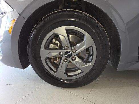 Used 2023 Kia K5 LXS FWD image 12