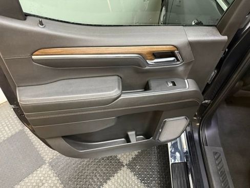 Used 2024 Chevrolet Silverado 1500 High Country w/ High Country Premium Package image 41