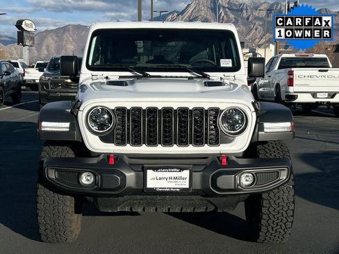 Used 2025 Jeep Wrangler Unlimited Rubicon image 9