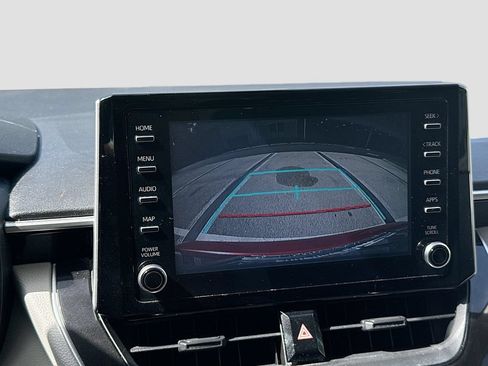 Used 2020 Toyota Corolla LE FWD image 14