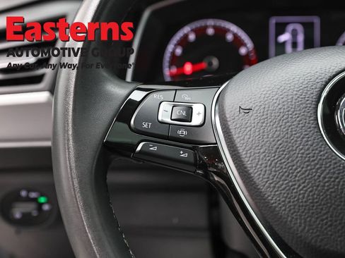 Used 2020 Volkswagen Jetta SE FWD image 15