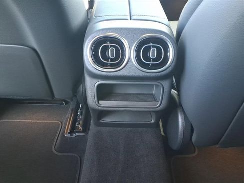 New 2026 Mercedes-Benz GLC 300 4MATIC image 27
