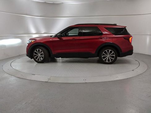 New 2025 Ford Explorer ST-Line image 5